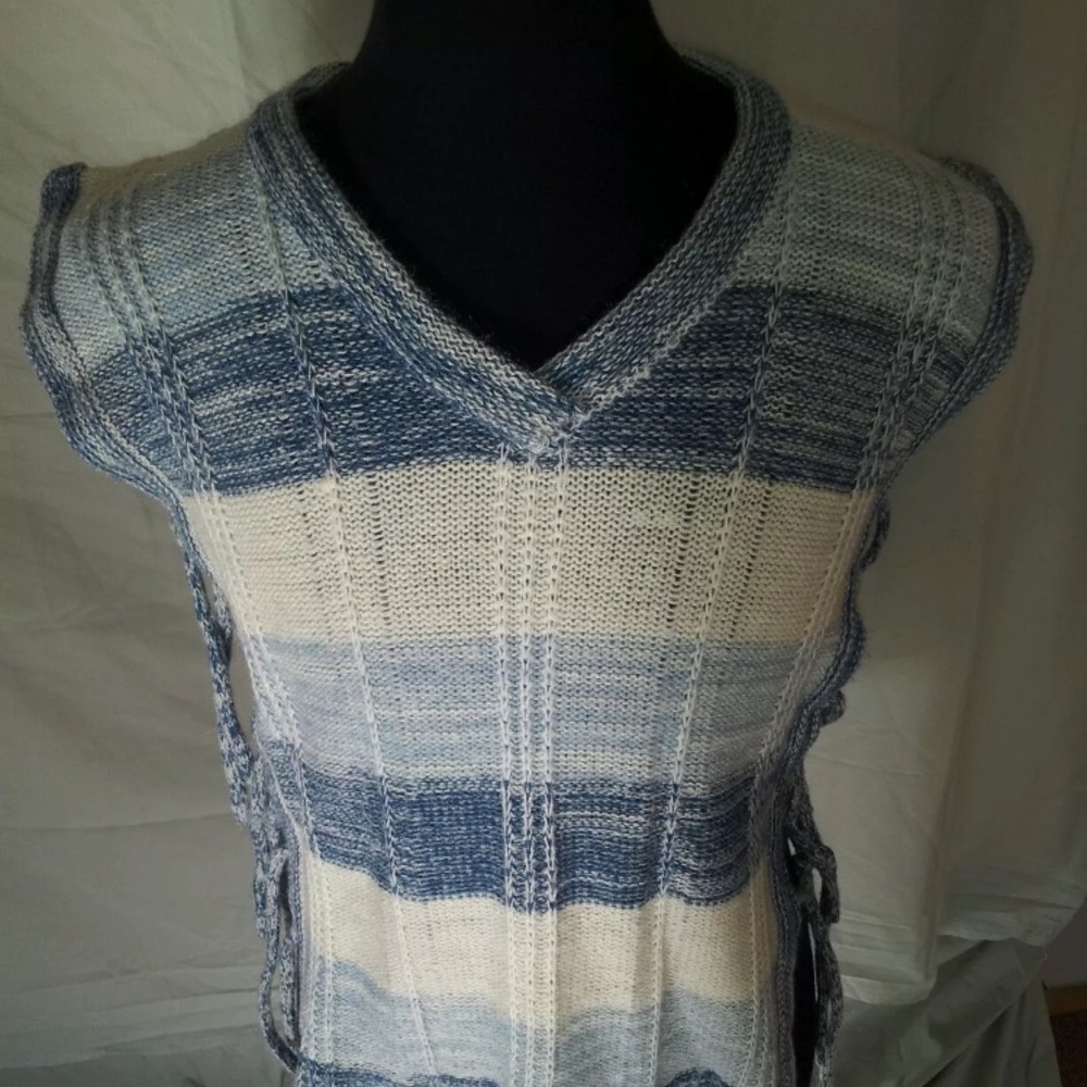 Sears Blue and White Poncho Women's s Size 14
